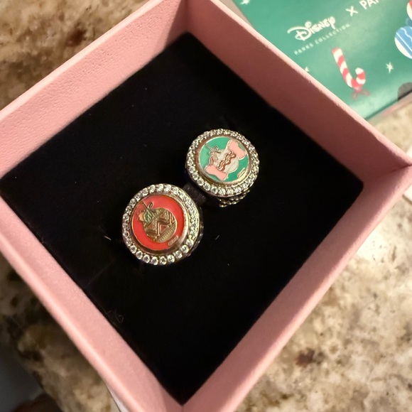 Disney Parks Exclusive Pandora Holiday Christmas Simba Dumbo Ornament Charm Set - Picture 10 of 15